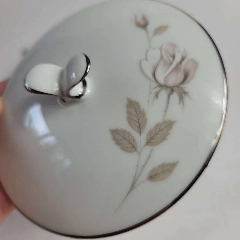 Noritake Sweet Talk Sugar Bowl & Lid White with Pink & White Roses